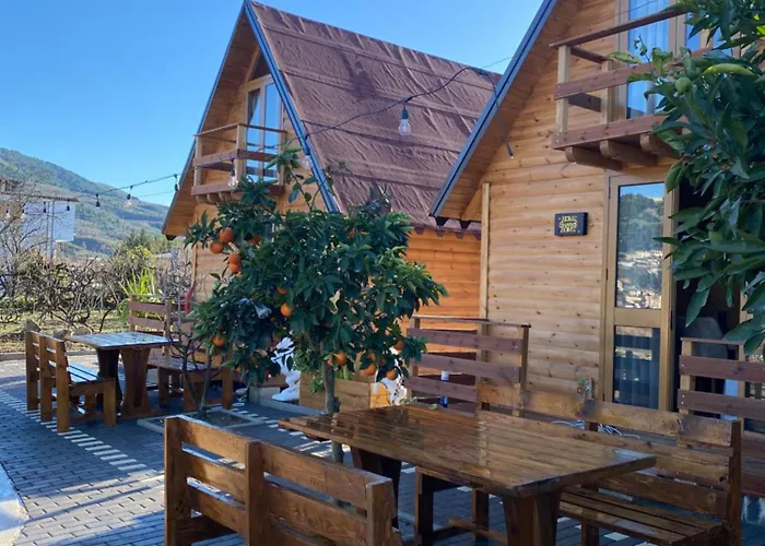 招待所 Wooden With Private Pool 培拉特